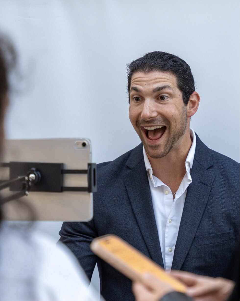 Guest reacting as he sees his TinyTwin